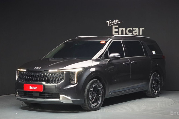2023 Kia Carnival с пробегом 33 089 км