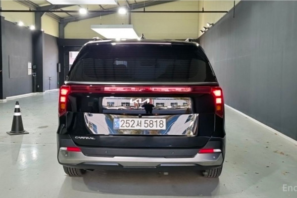 2024 Kia Carnival с пробегом 31 039 км