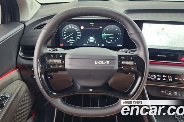 2025 Kia Carnival с пробегом 11 128 км
