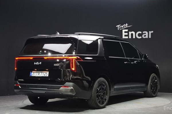 2025 Kia Carnival с пробегом 22 455 км
