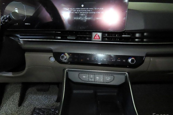 2024 Kia Carnival с пробегом 29 955 км