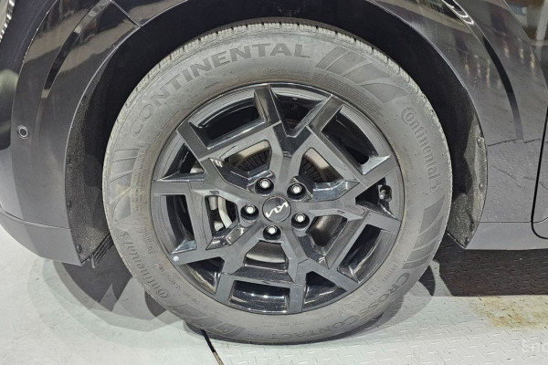 2025 Kia Carnival с пробегом 22 455 км