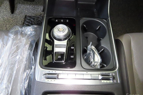 2024 Kia Carnival с пробегом 29 955 км