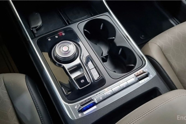 2024 Kia Carnival с пробегом 31 039 км