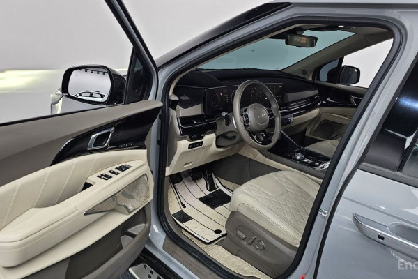 2024 Kia Carnival с пробегом 30 373 км