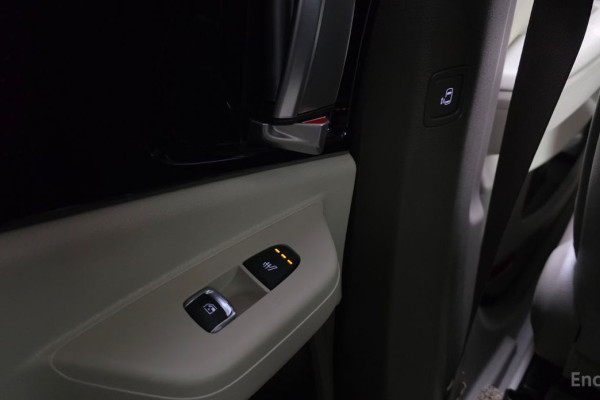 2024 Kia Carnival с пробегом 42 888 км