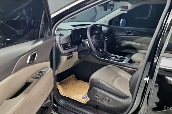 2024 Kia Carnival с пробегом 31 039 км