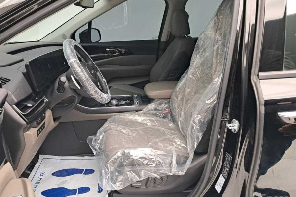 2023 Kia Carnival с пробегом 53 995 км