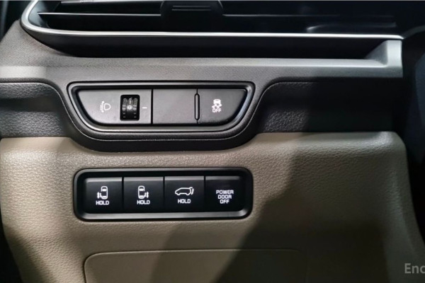 2024 Kia Carnival с пробегом 31 039 км