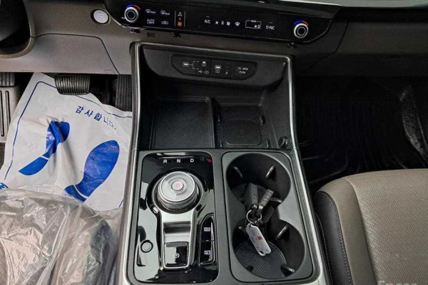 2023 Kia Carnival с пробегом 53 995 км