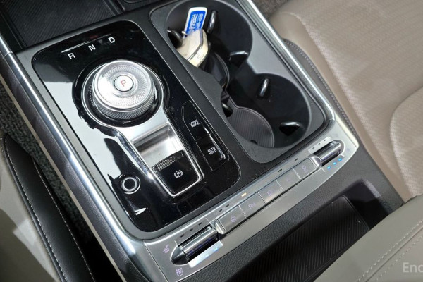 2024 Kia Carnival с пробегом 22 427 км