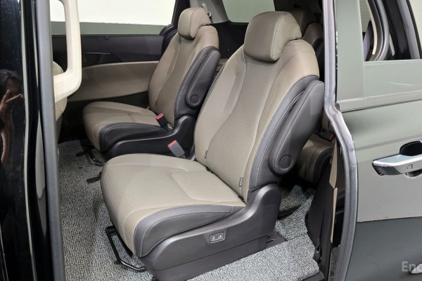 2024 Kia Carnival с пробегом 22 427 км