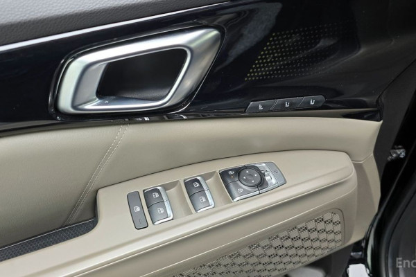 2024 Kia Carnival с пробегом 22 427 км