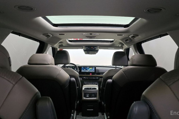 2024 Kia Carnival с пробегом 22 427 км