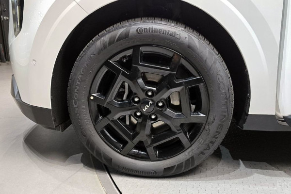 2025 Kia Carnival с пробегом 14 552 км