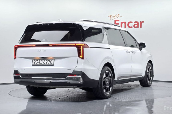 2024 Kia Carnival с пробегом 74 811 км