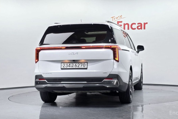 2024 Kia Carnival с пробегом 74 811 км