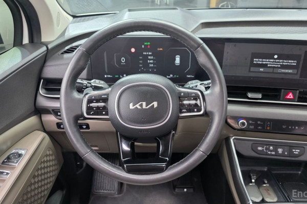 2024 Kia Carnival с пробегом 74 811 км