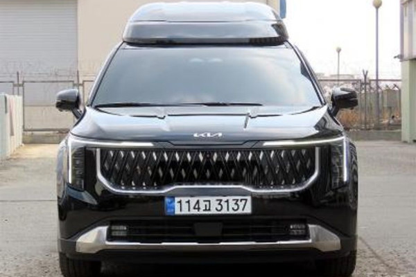 2024 Kia Carnival с пробегом 42 800 км