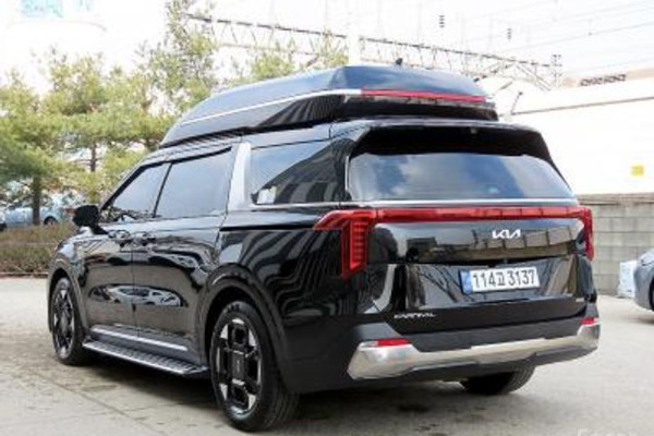 2024 Kia Carnival с пробегом 42 800 км