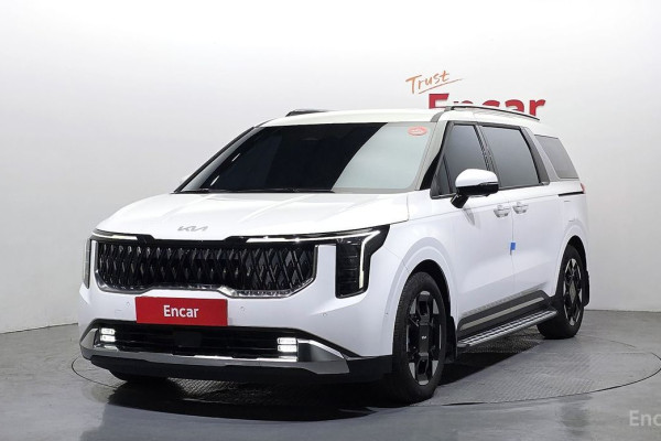 2025 Kia Carnival с пробегом 13 474 км