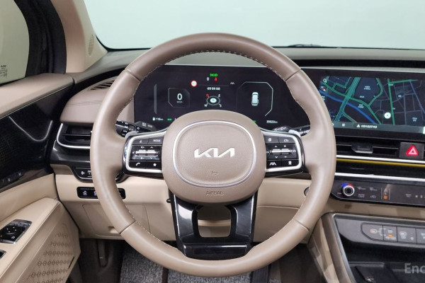 2024 Kia Carnival с пробегом 39 523 км