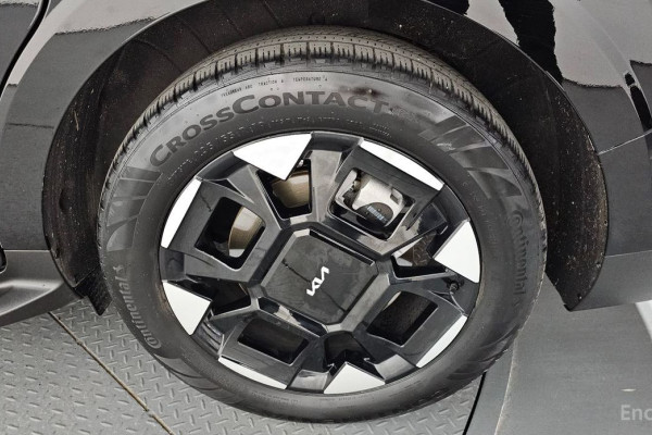 2025 Kia Carnival с пробегом 16 140 км