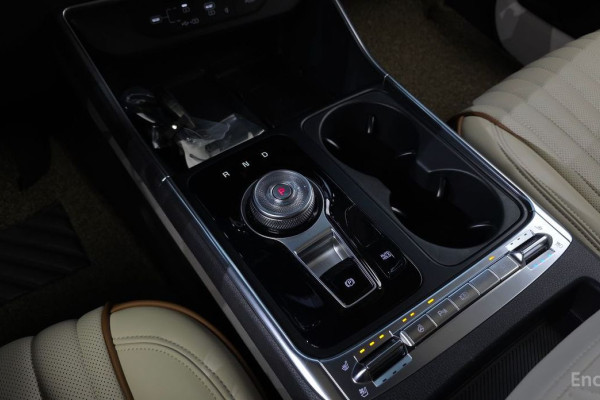 2025 Kia Carnival с пробегом 13 474 км