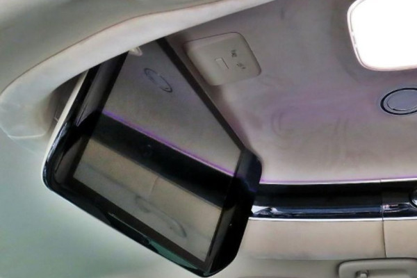 2024 Kia Carnival с пробегом 42 800 км