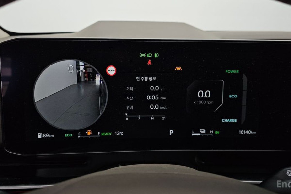 2025 Kia Carnival с пробегом 16 140 км