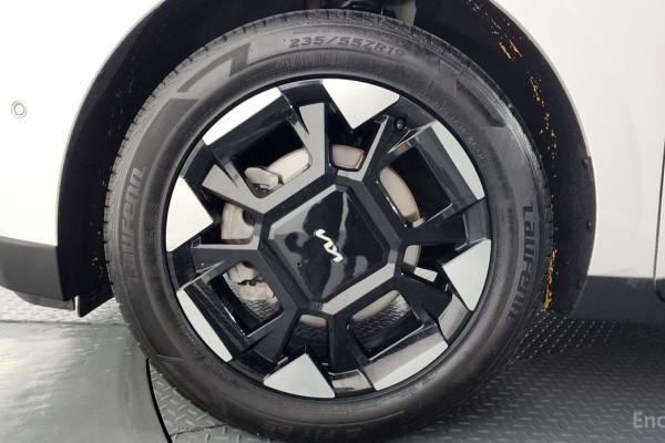 2024 Kia Carnival с пробегом 29 404 км