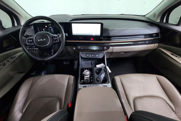 2024 Kia Carnival с пробегом 29 404 км
