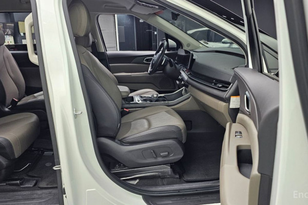 2024 Kia Carnival с пробегом 53 456 км