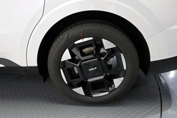 2026 Kia Carnival с пробегом 776 км