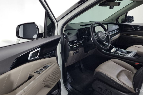 2024 Kia Carnival с пробегом 29 404 км