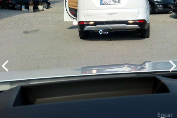 2024 Kia Carnival с пробегом 9 908 км