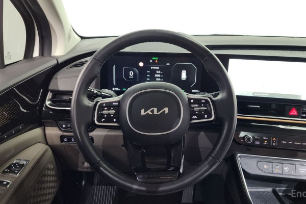 2024 Kia Carnival с пробегом 29 404 км