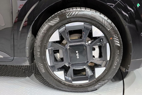 2024 Kia Carnival с пробегом 33 286 км