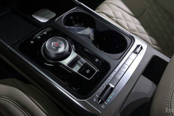 2026 Kia Carnival с пробегом 776 км