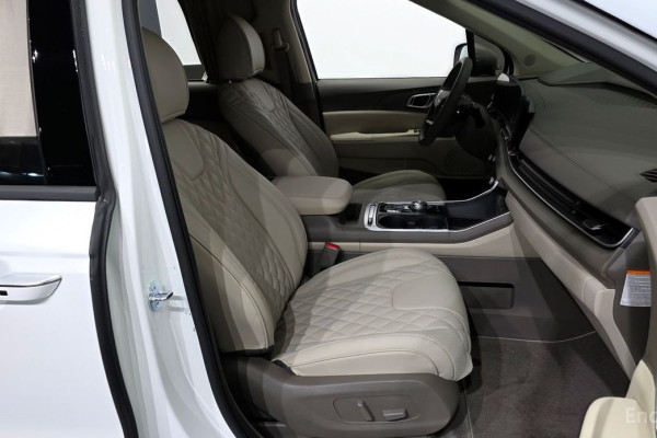 2026 Kia Carnival с пробегом 776 км