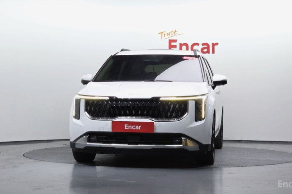 2024 Kia Carnival с пробегом 28 042 км