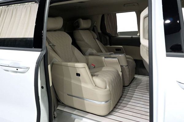 2026 Kia Carnival с пробегом 776 км