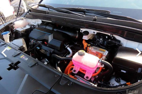 2024 Kia Carnival с пробегом 9 908 км