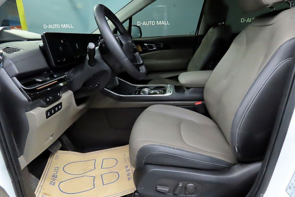 2025 Kia Carnival с пробегом 2 823 км