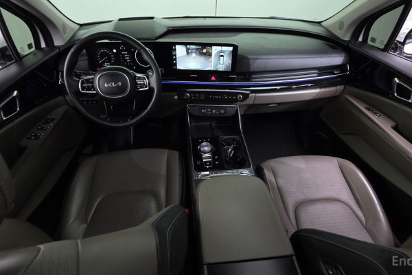 2024 Kia Carnival с пробегом 28 042 км