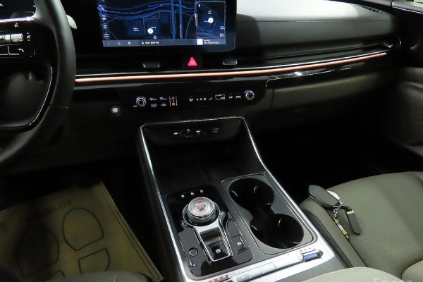 2025 Kia Carnival с пробегом 2 823 км