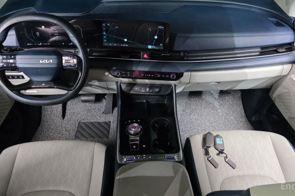2025 Kia Carnival с пробегом 10 039 км