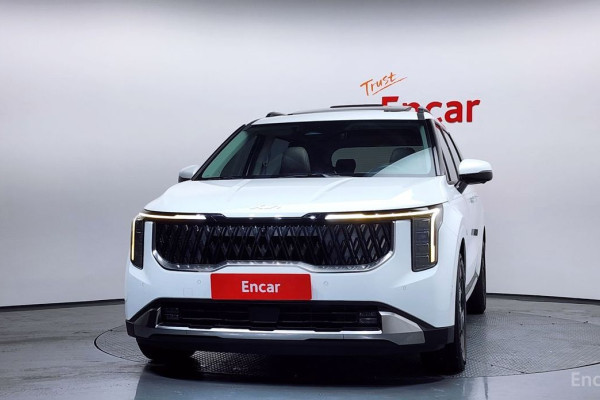 2024 Kia Carnival с пробегом 49 205 км