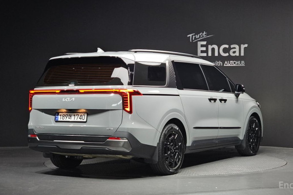 2024 Kia Carnival с пробегом 8 893 км