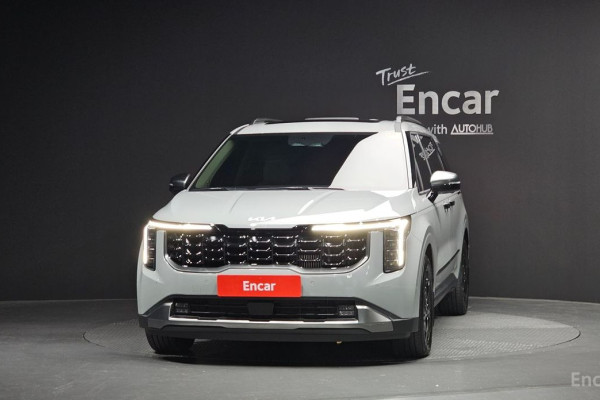 2024 Kia Carnival с пробегом 8 893 км